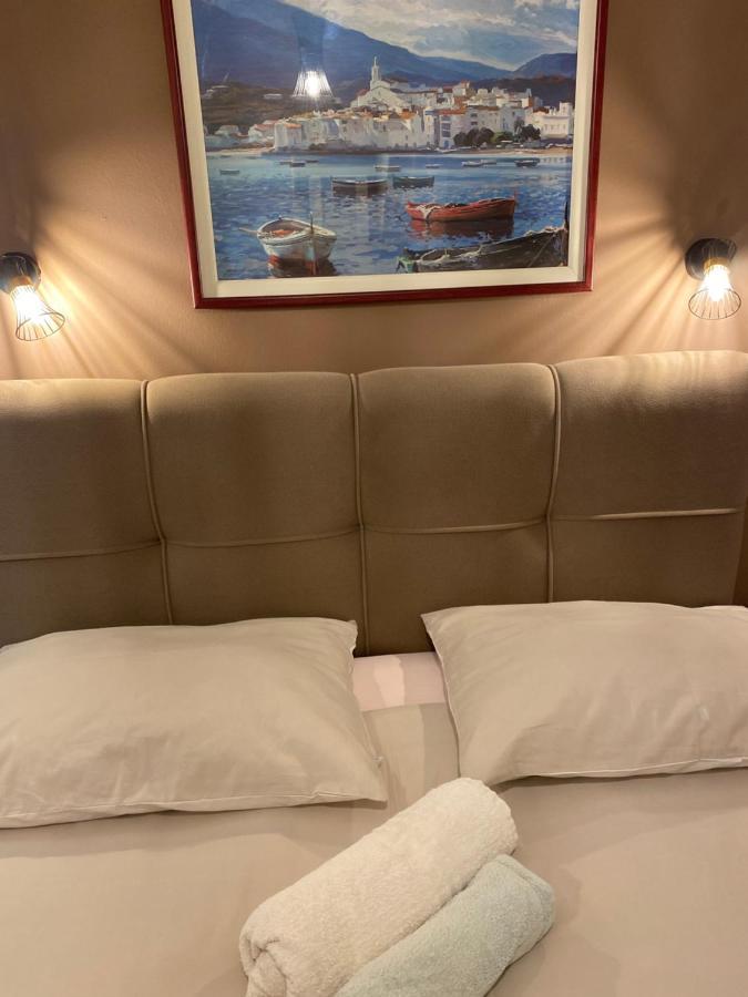 Apartments Oliva โปเรช ภายนอก รูปภาพ