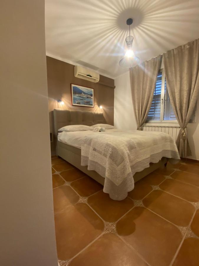 Apartments Oliva โปเรช ภายนอก รูปภาพ