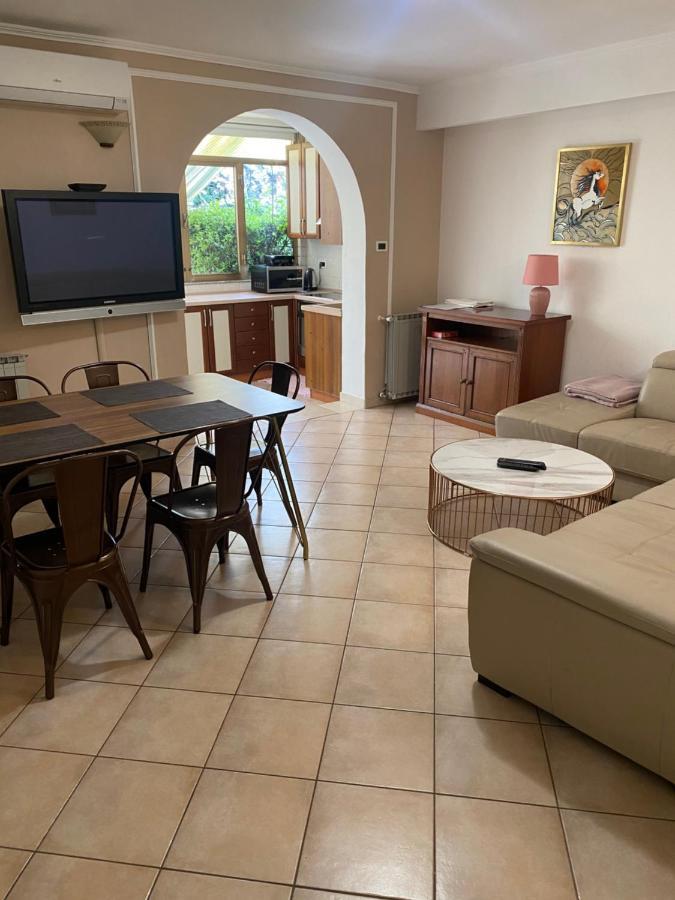 Apartments Oliva โปเรช ภายนอก รูปภาพ
