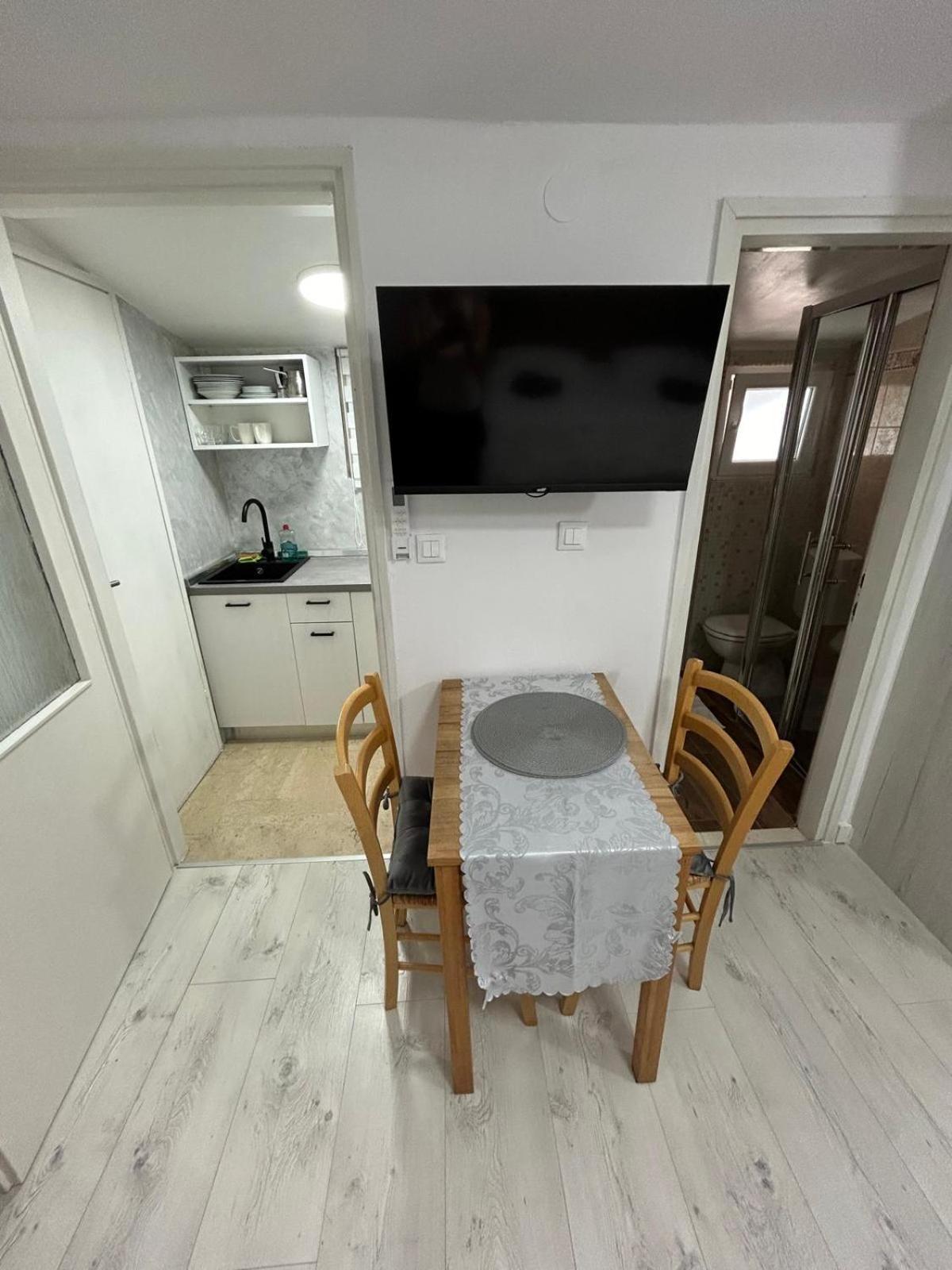 Apartments Oliva โปเรช ภายนอก รูปภาพ