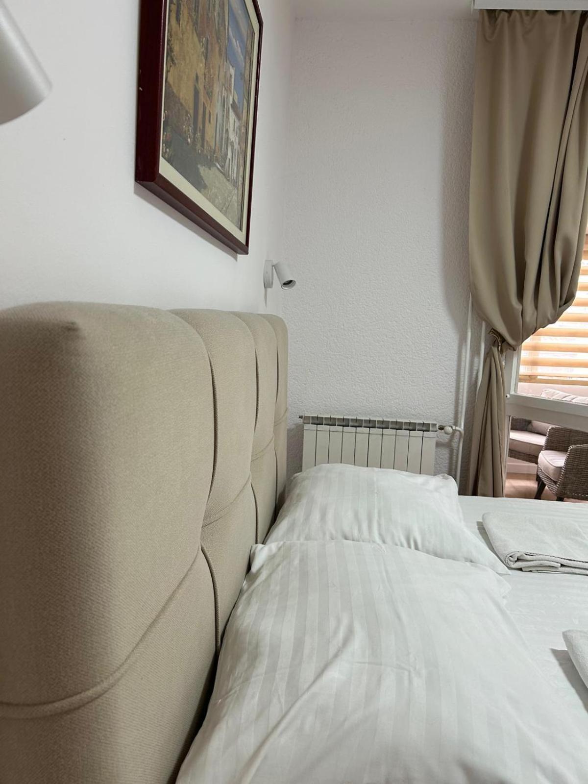Apartments Oliva โปเรช ภายนอก รูปภาพ
